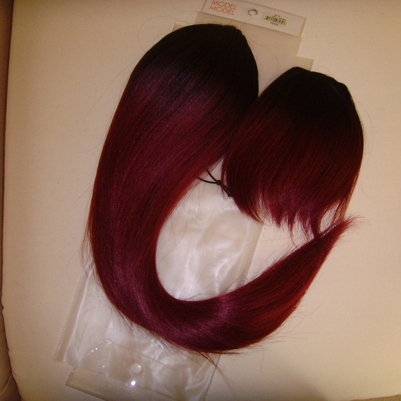 Model Model Drawstring 24 Inch Ponytail and Clip-In Bangs - Picture 3 of 8